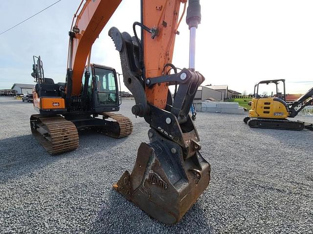 Image of  Doosan DX170LC equipment image 2