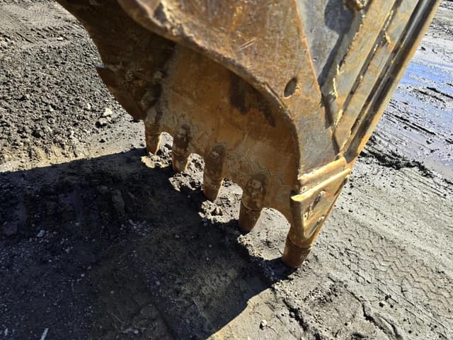 Image of  Doosan DX225LC-3 equipment image 3