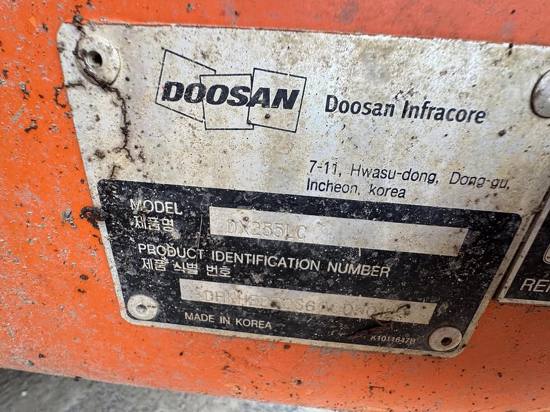 Image of  Doosan DX255LC Image 1