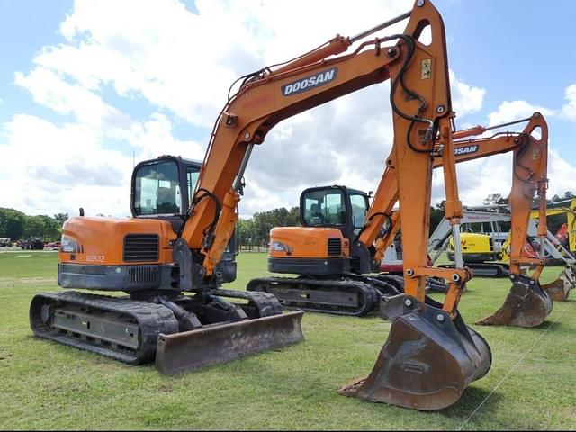 Image of  Doosan DX85R-3 equipment image 1