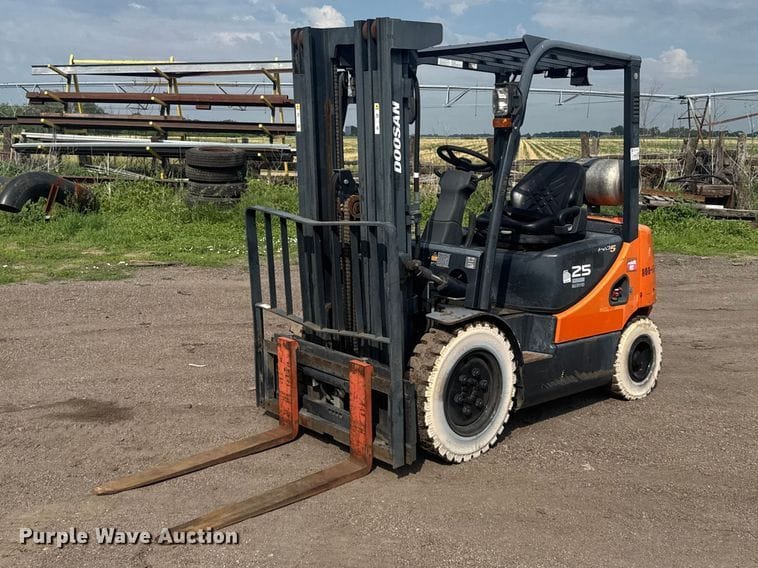 Doosan G25P-5 Equipment Image0