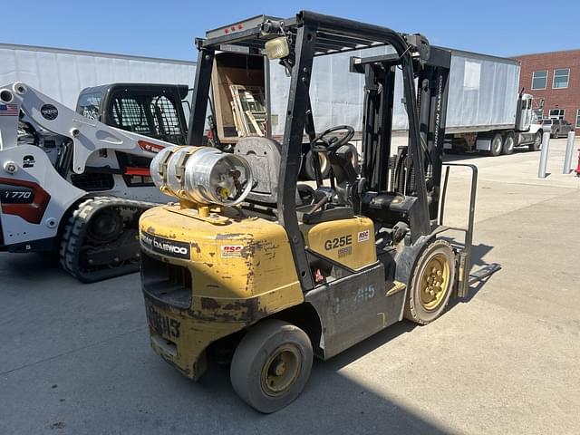 Image of  Doosan G25E equipment image 4