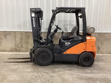 Main image Doosan G25N-7