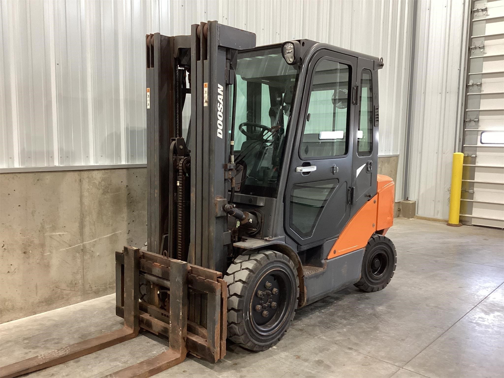 2019 Doosan G30N-7 Equipment Image0