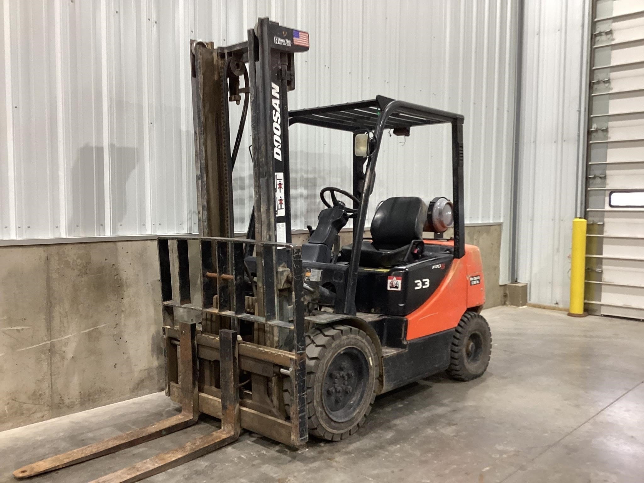 2007  Doosan G33P-5 Equipment Image0