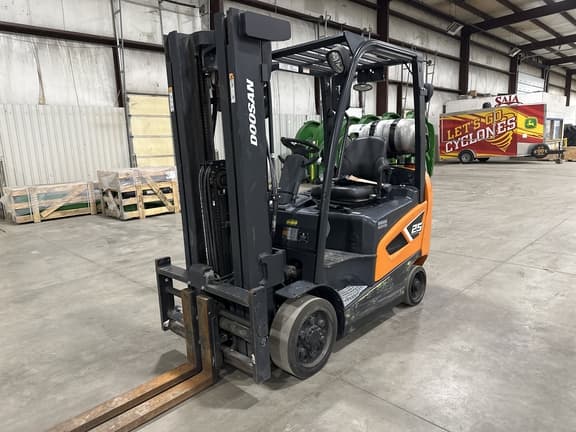 Image of  Doosan GC25S-9 equipment image 2