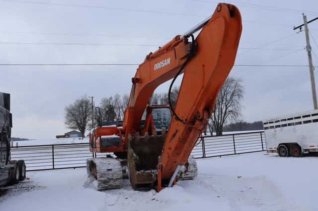Image of  Doosan DX340LC equipment image 1