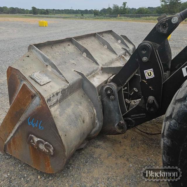 Image of  Doosan Mega 200V equipment image 3