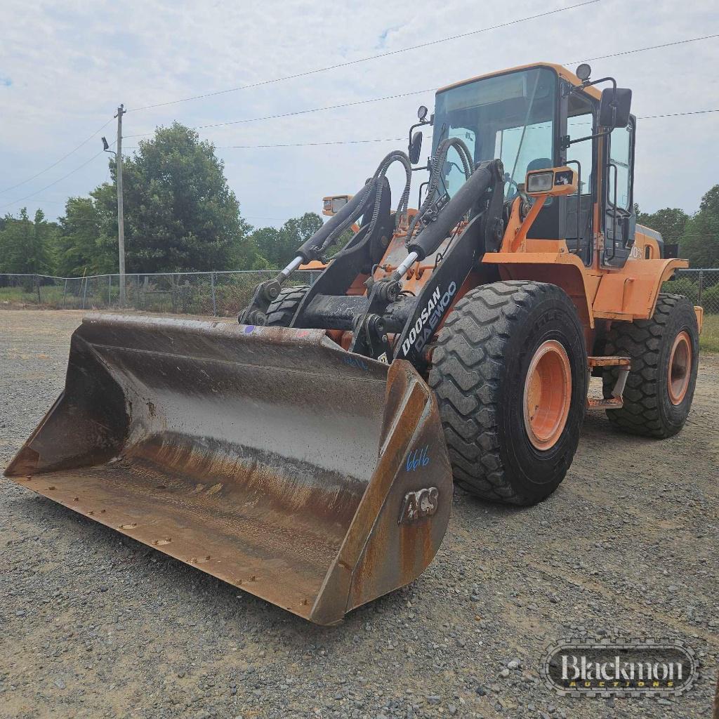 Image of  Doosan Mega 200V Primary image