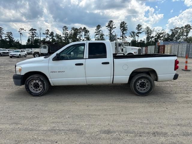 Image of Dodge Ram 1500 equipment image 4