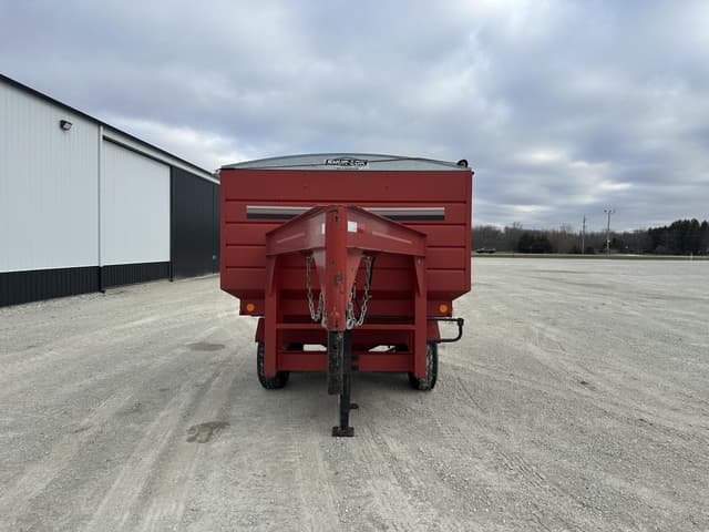 Image of Double B Trailers Grain Trailer equipment image 1