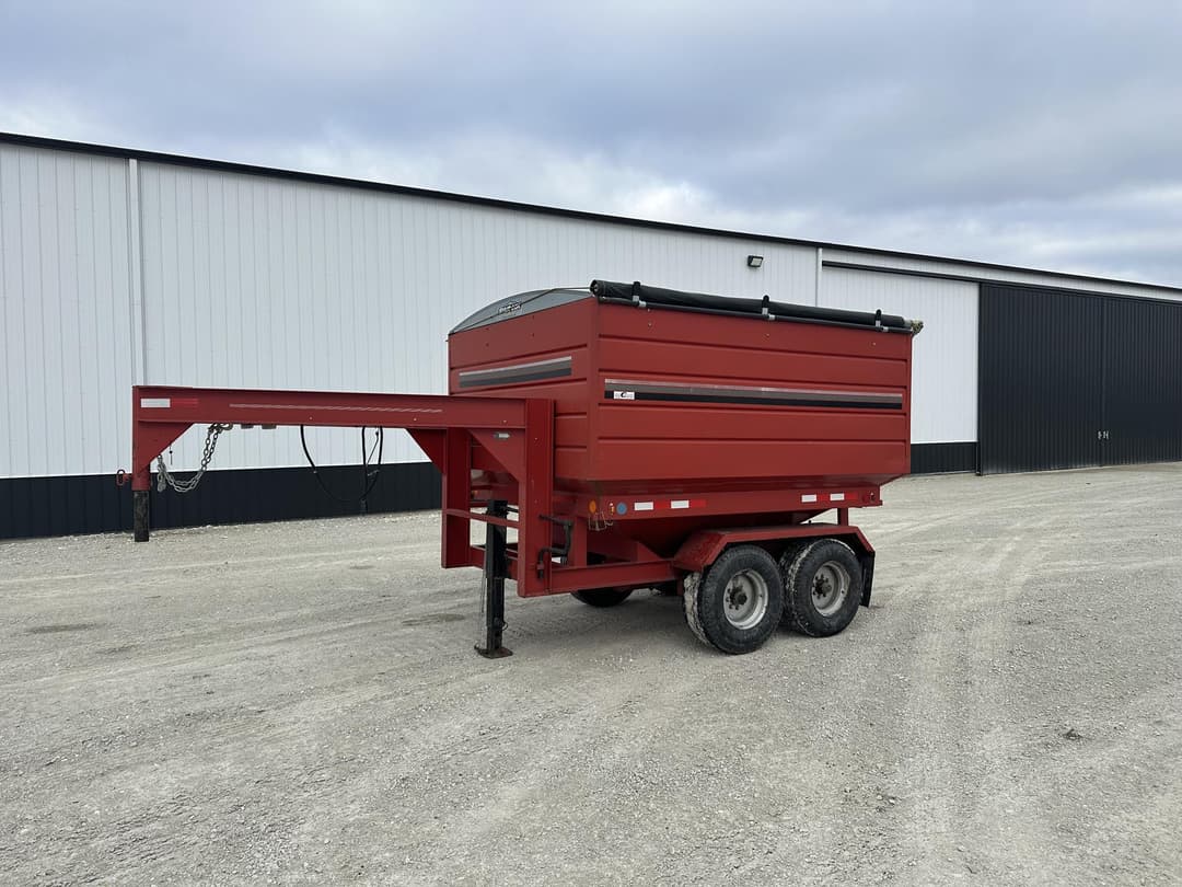 Image of Double B Trailers Grain Trailer Primary image