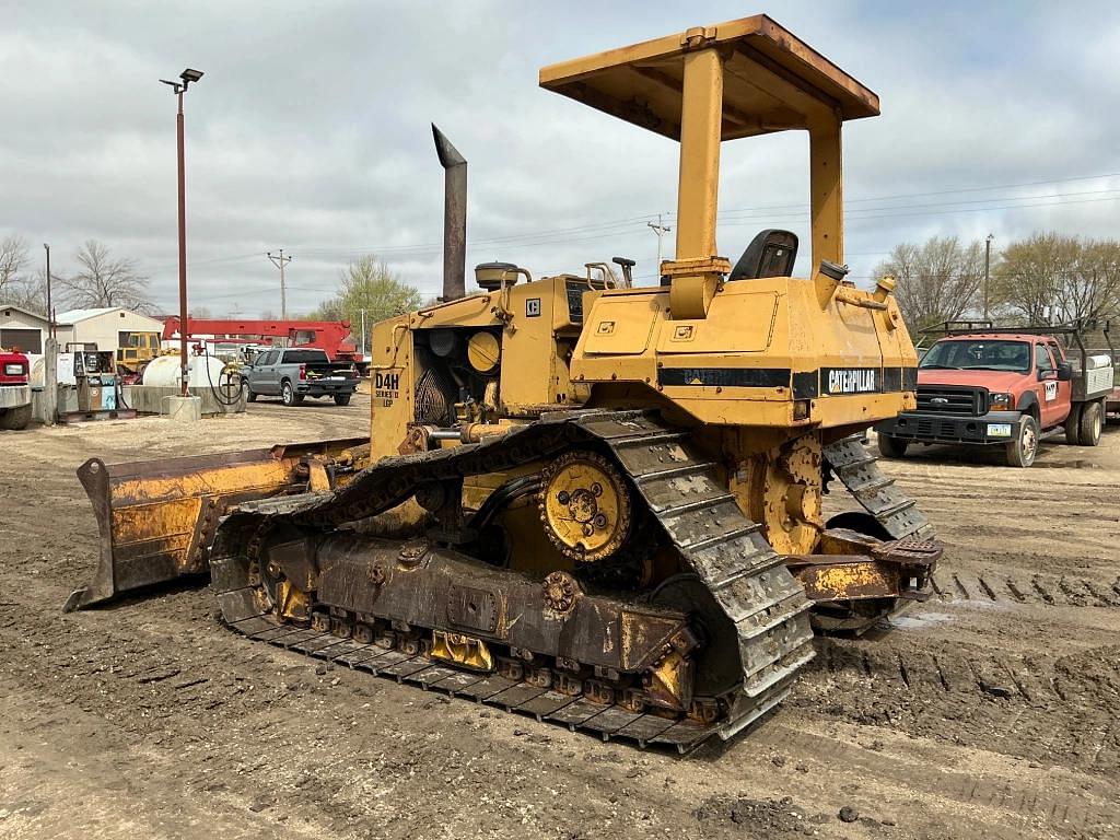 Image of Caterpillar D4H Primary image