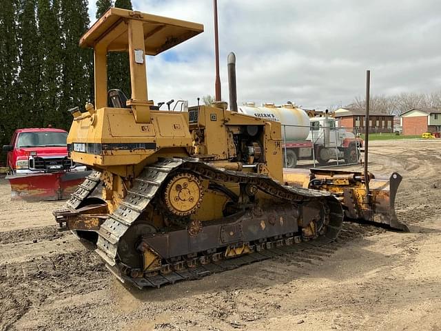 Image of Caterpillar D4H equipment image 2