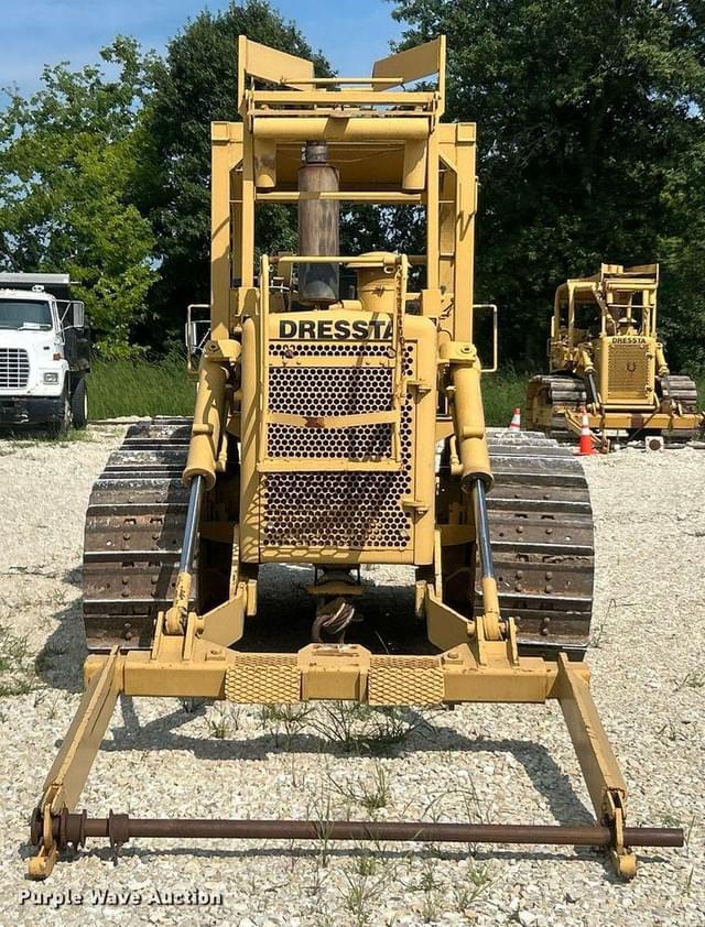 Image of Dressta TD15C equipment image 1