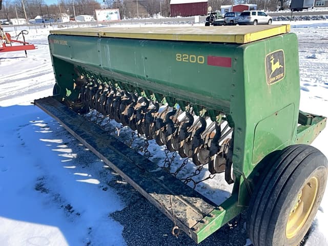 Image of John Deere 8200 equipment image 4