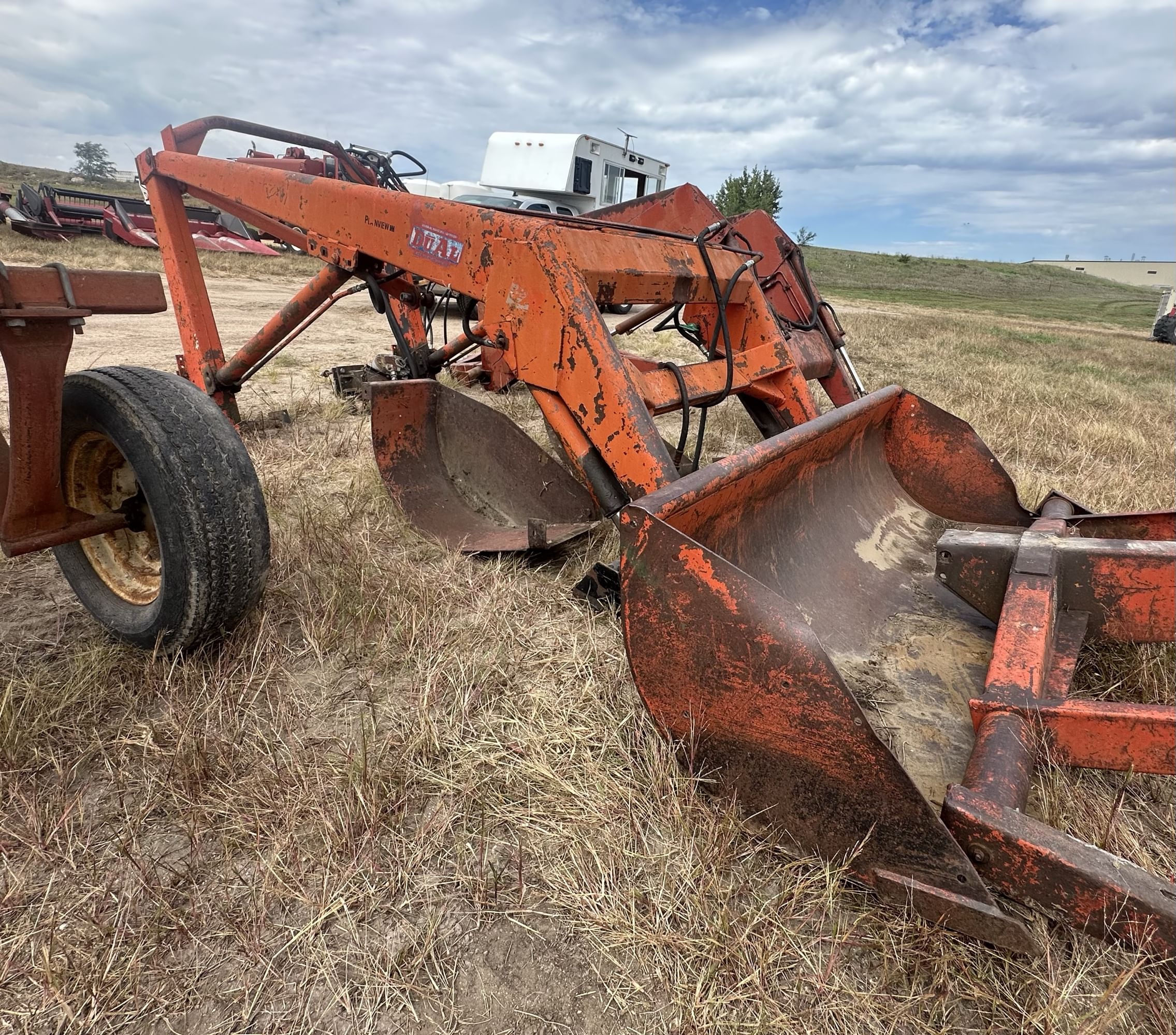 Dual 325 Equipment Image0