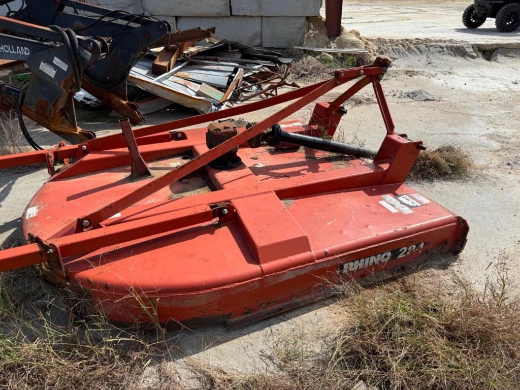 Rhino 284 Equipment Image0