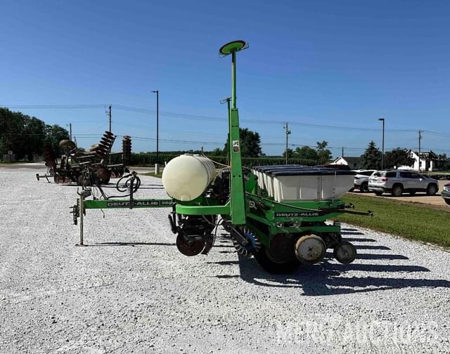 Image of Duetz Allis 385 equipment image 1