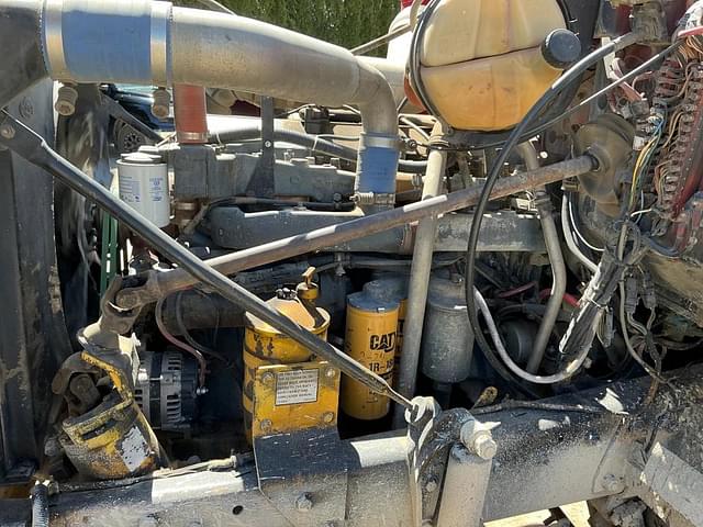 Image of Mack RD690S equipment image 3