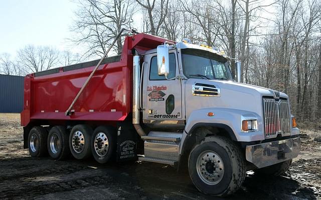 Image of Western Star 4700 equipment image 2