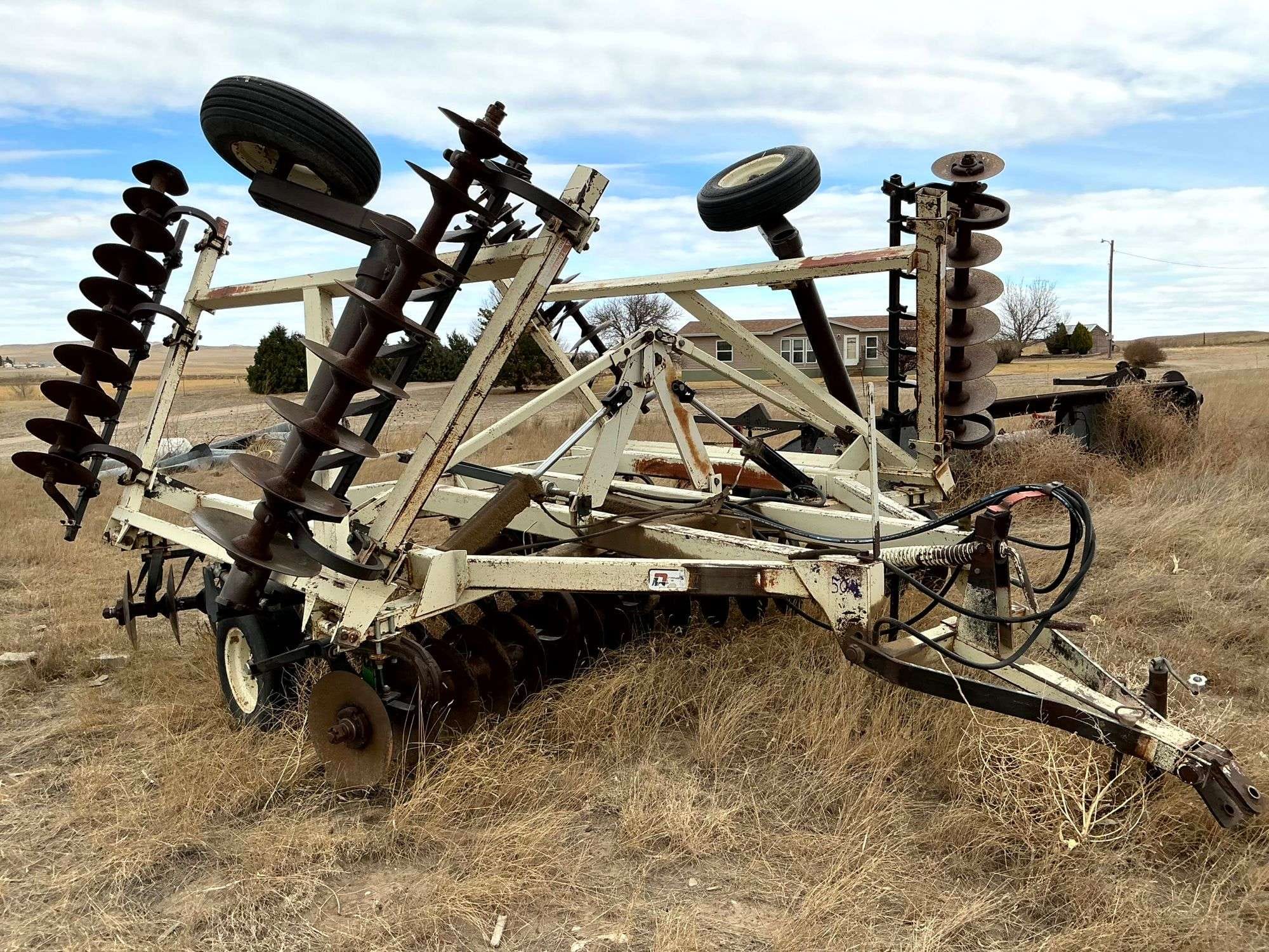 Dunham Lehr 34 Equipment Image0