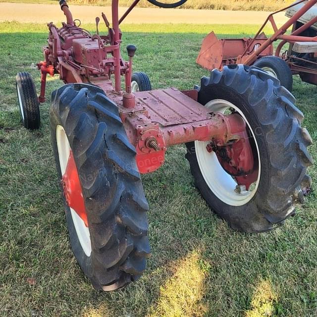 Image of Farmall Cub equipment image 2