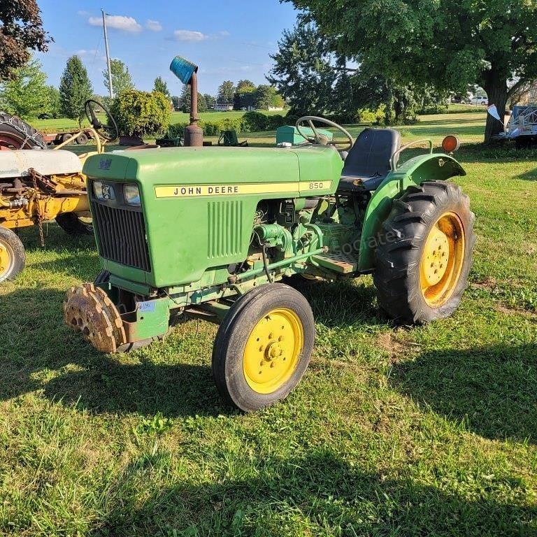 Image of John Deere 850 Primary image