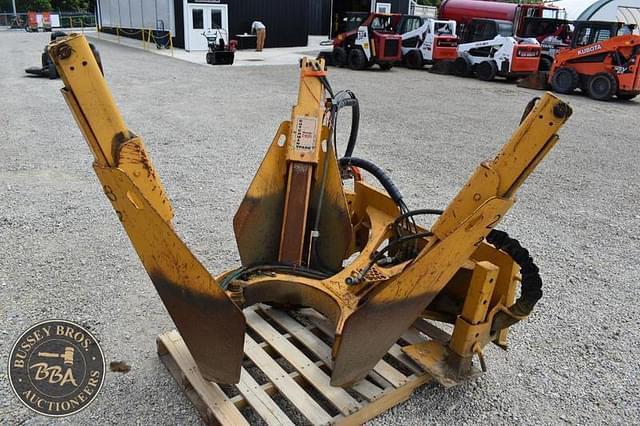 Image of Dutchman 230 equipment image 2