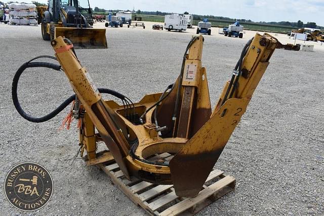 Image of Dutchman 230 equipment image 1