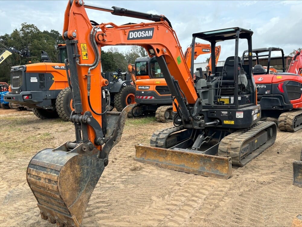 2022  Doosan DX50 Equipment Image0