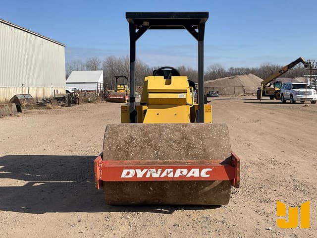 Image of DYNAPAC CA121 equipment image 1