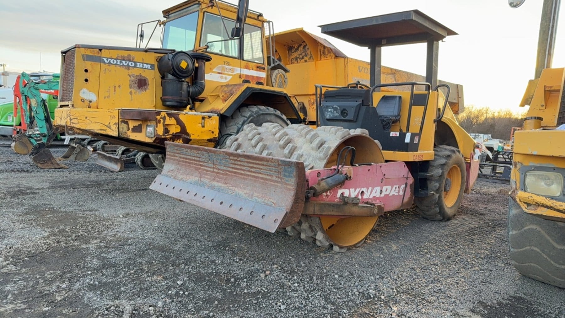 DYNAPAC CA152 Equipment Image0
