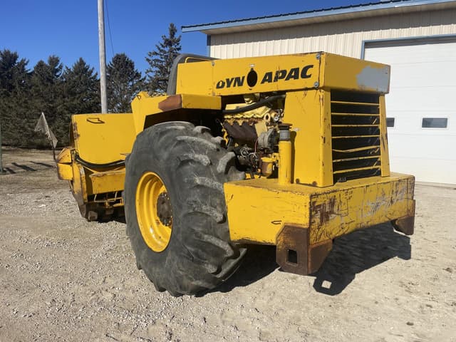 Image of DYNAPAC CA25 equipment image 1