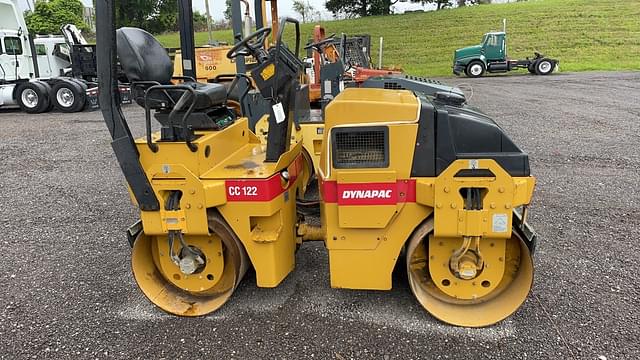 Image of DYNAPAC CC122 equipment image 3