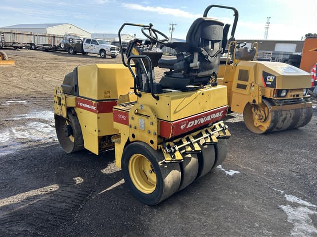 Image of DYNAPAC CC122C equipment image 4