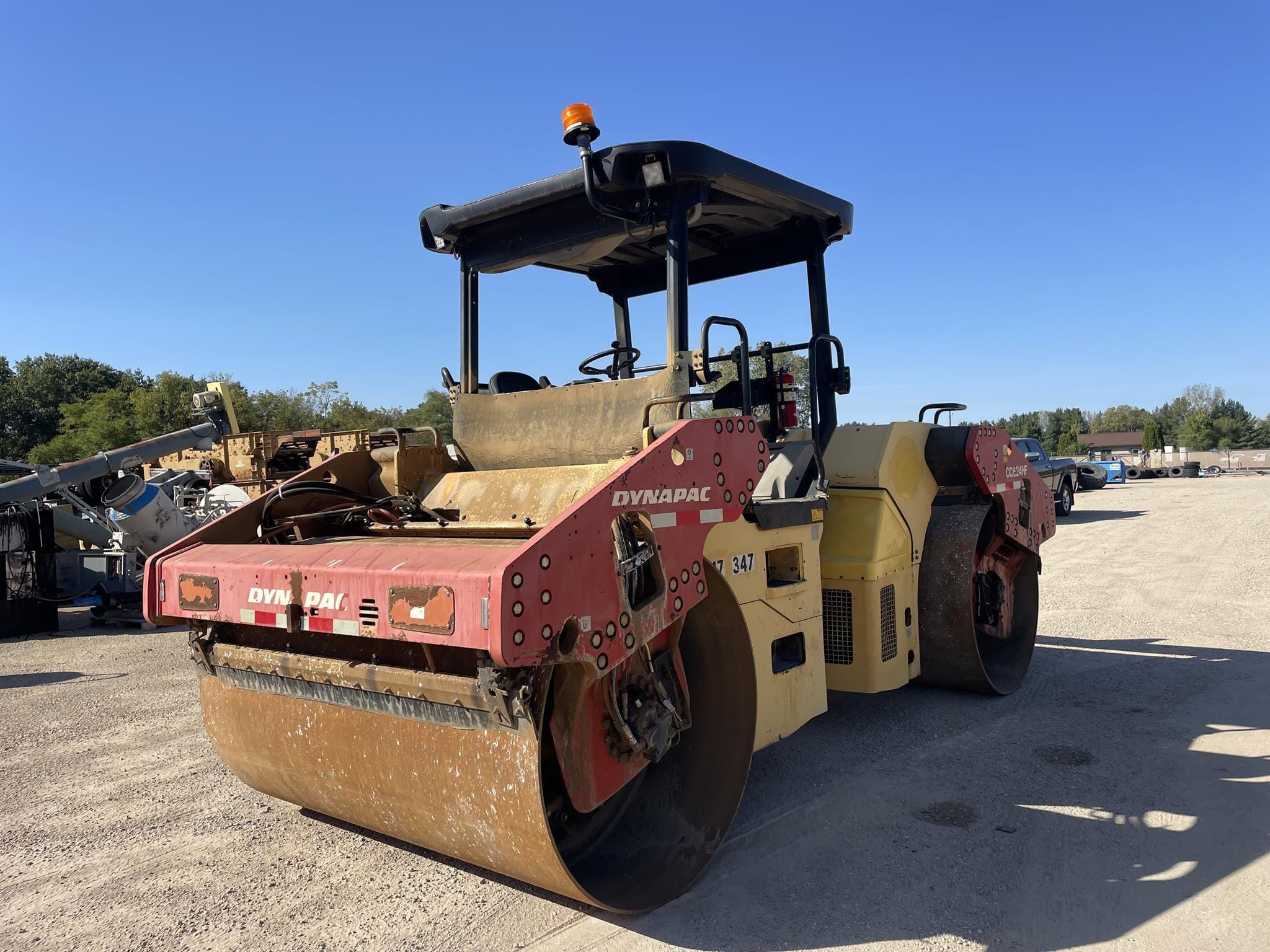 Main image DYNAPAC CC624HF