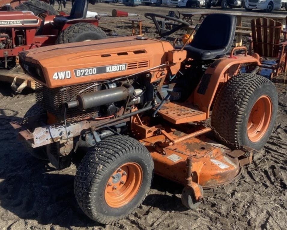 Main image Kubota B7200