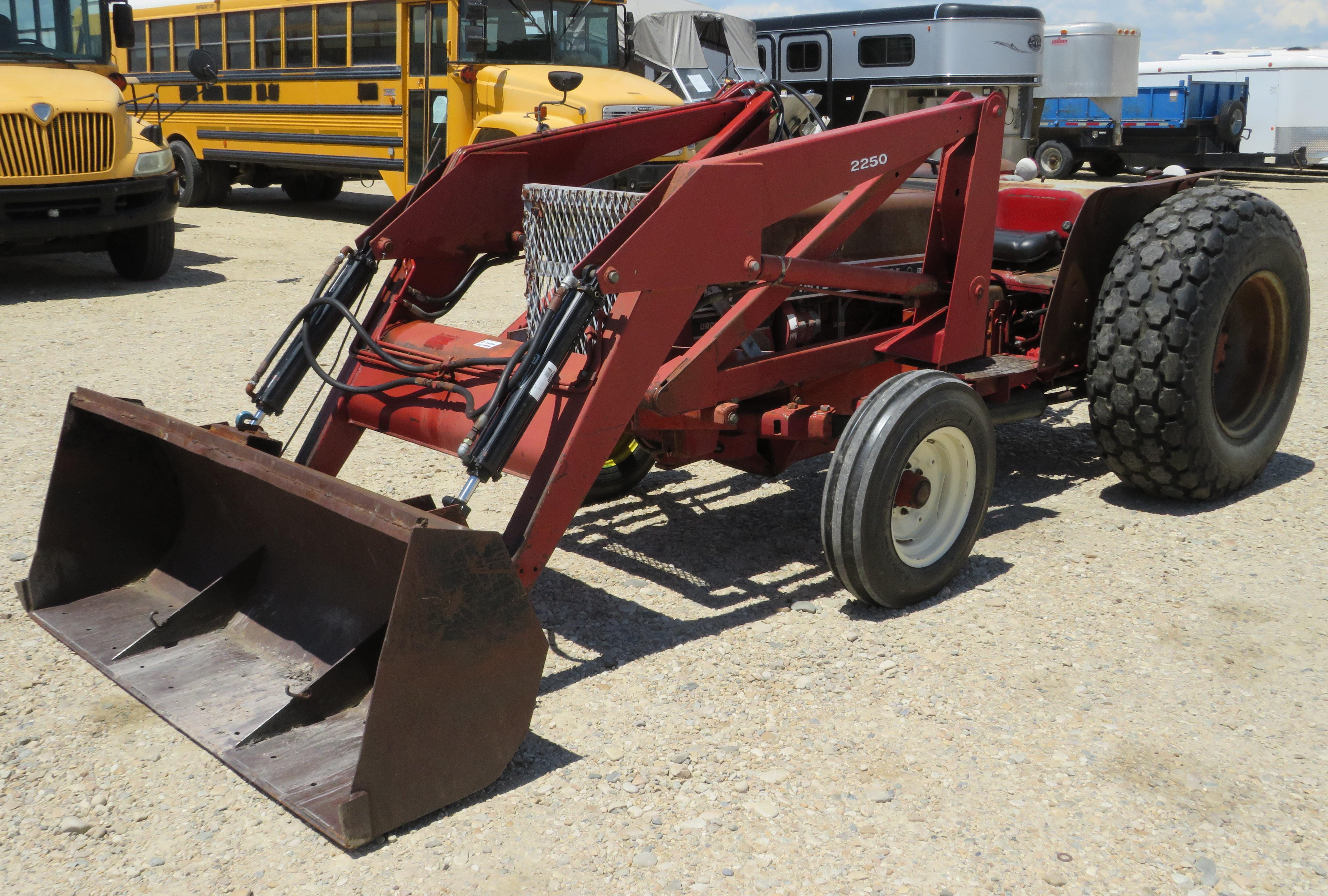 Main image International Harvester 584