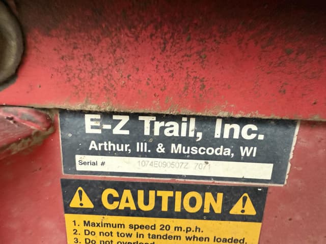Image of E-Z Trail 1074 equipment image 4