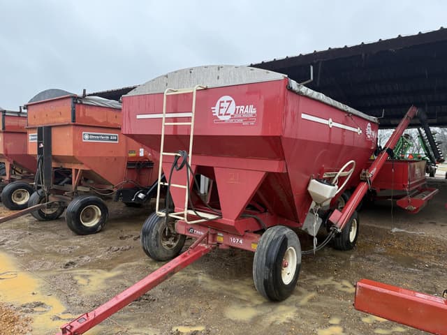 Image of E-Z Trail 1074 equipment image 1