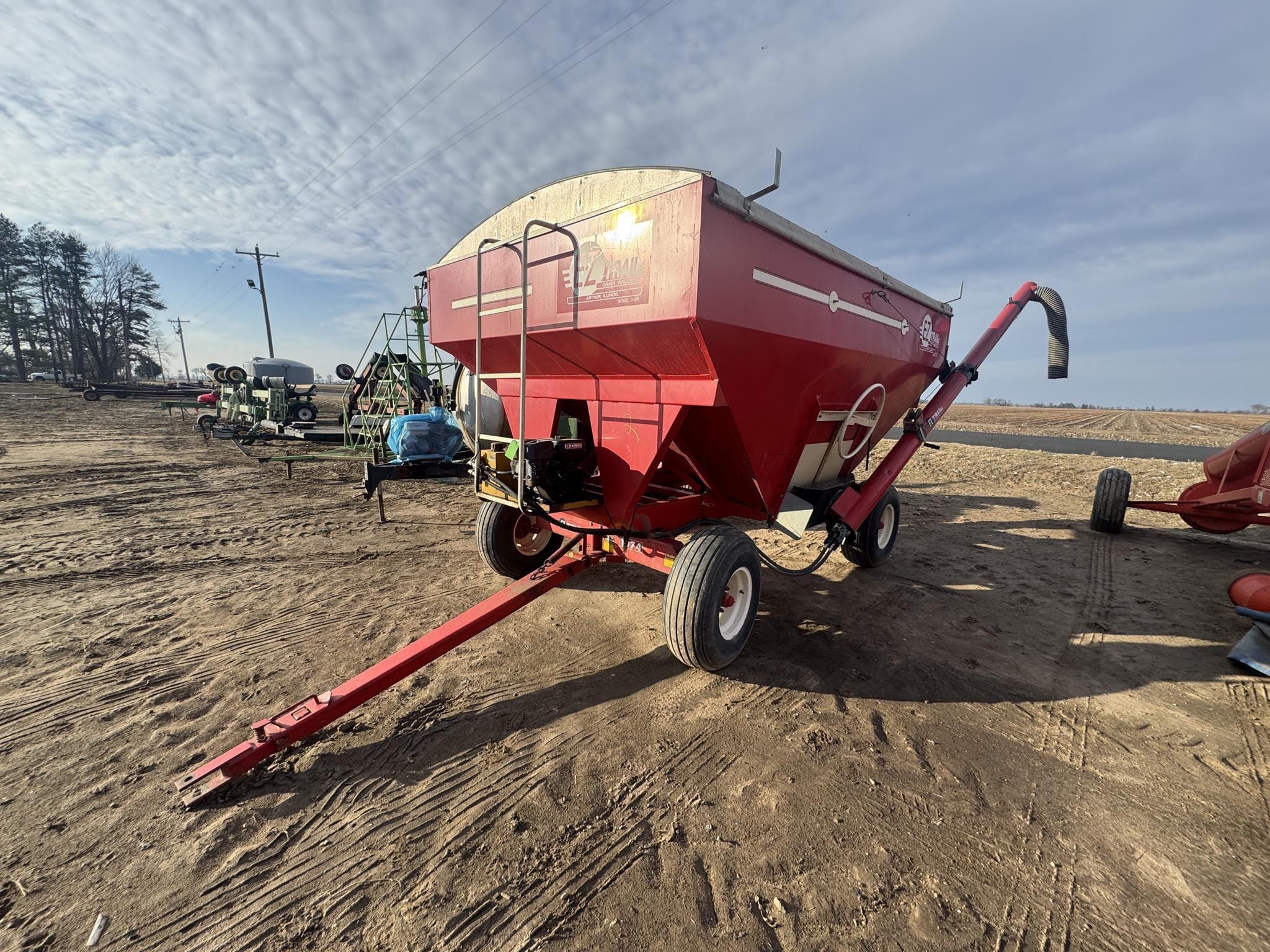 E-Z Trail 1074 Equipment Image0