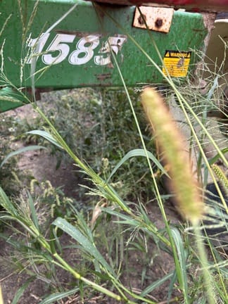 E-Z Trail 1585 Equipment Image0