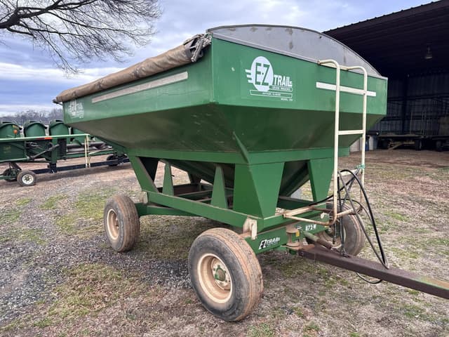 Image of E-Z Trail 230 equipment image 1