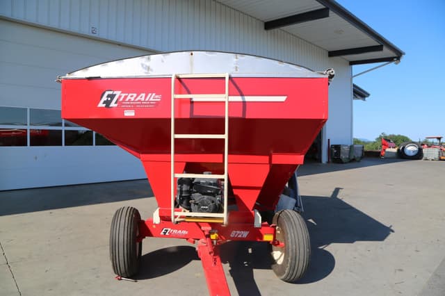 Image of E-Z Trail 230 equipment image 1