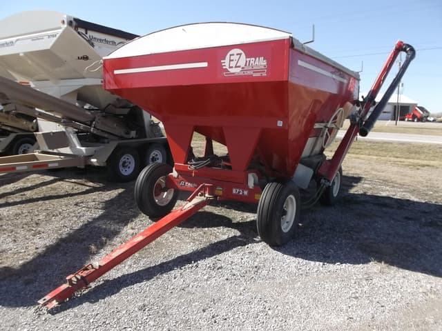 Image of E-Z Trail 230 equipment image 1