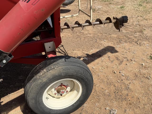 Image of E-Z Trail 230 equipment image 3