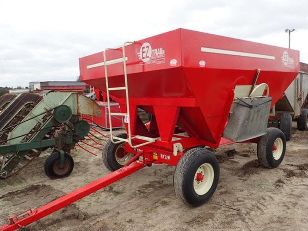 Image of E-Z Trail 230 Primary image