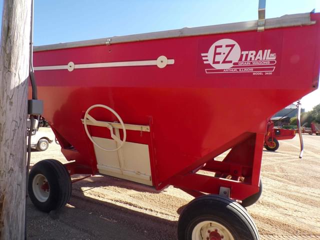Image of E-Z Trail 3400 equipment image 3