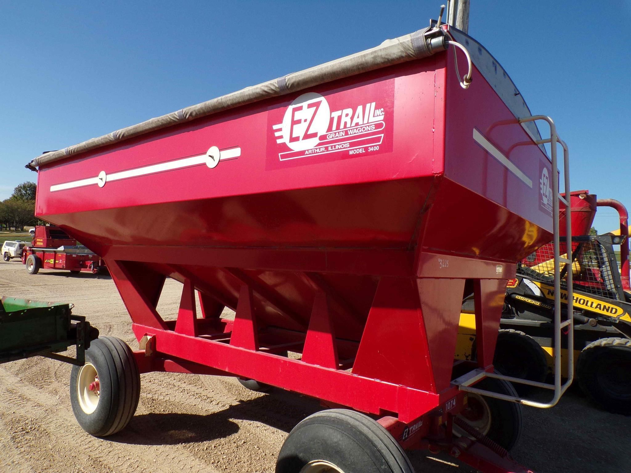 E-Z Trail 3400 Equipment Image0